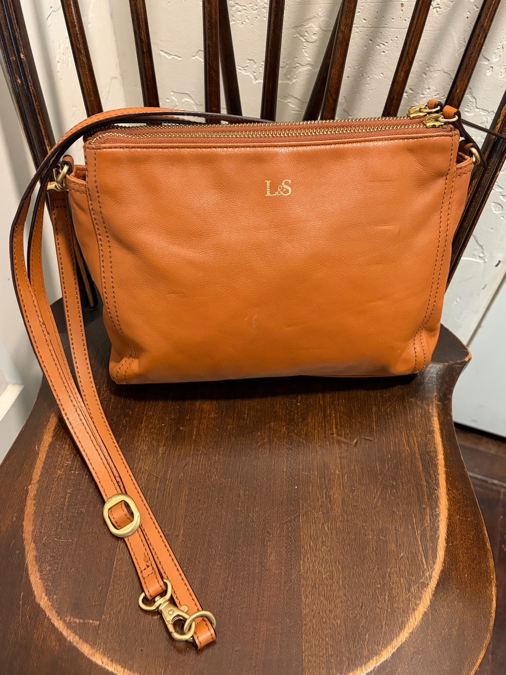Lo & Sons Pearl Convertible Crossbody Bag Sienna Nappa Leather